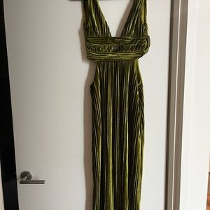 Elegant Olive Green Maxi Dress